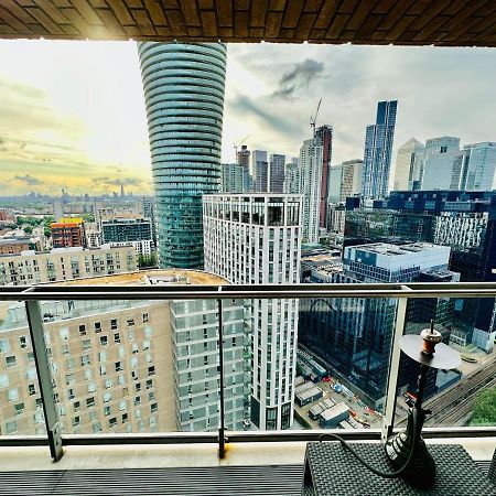 Canary Wharf, Docklands Londen Buitenkant foto